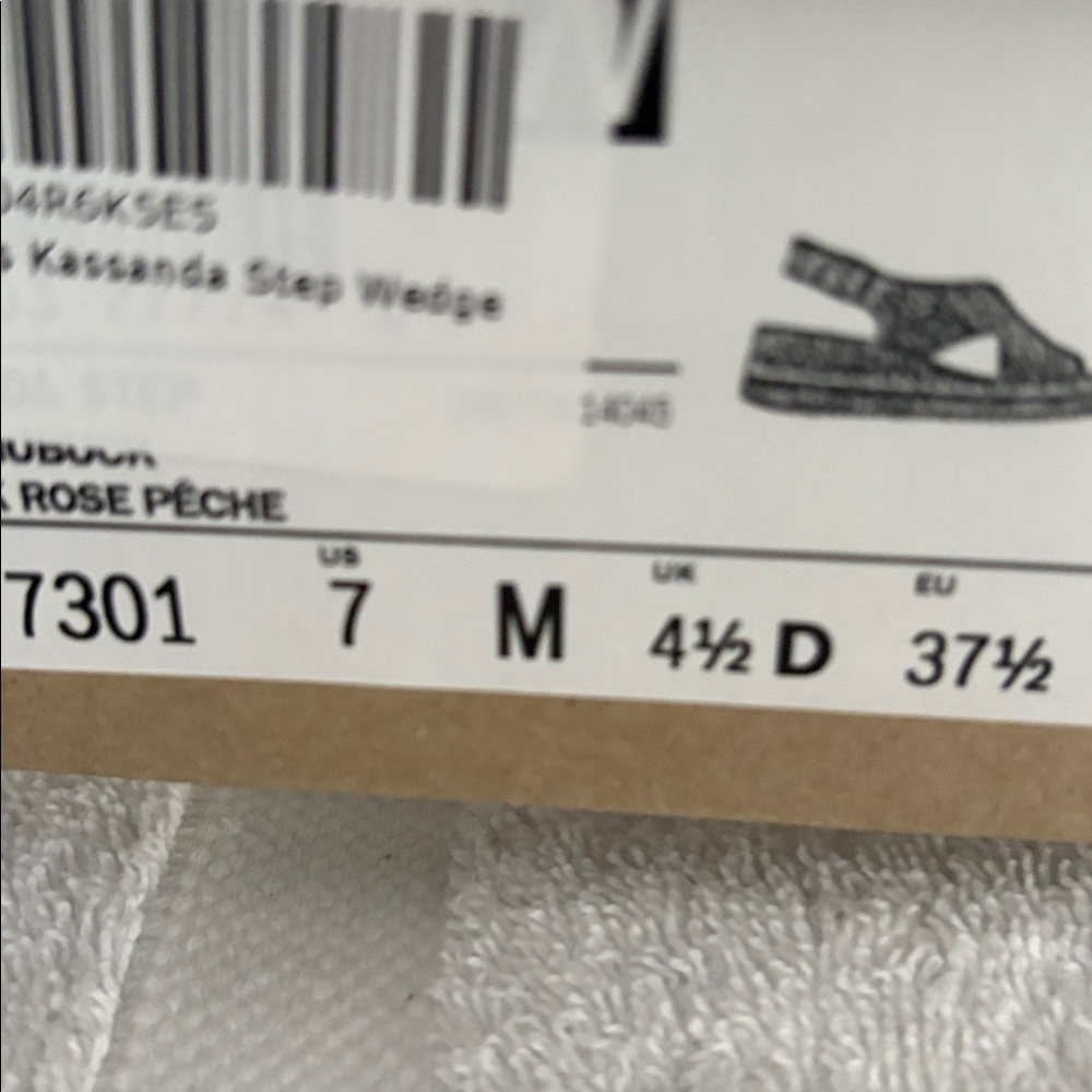 Clarks new woman’s Coral Sandals with box - Picture 9 of 9